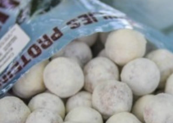 Meus Spectrum Kulki 18mm 1kg Halibut Żurawina Meus Spectrum Kulki 18mm 1kg Halibut Żurawina