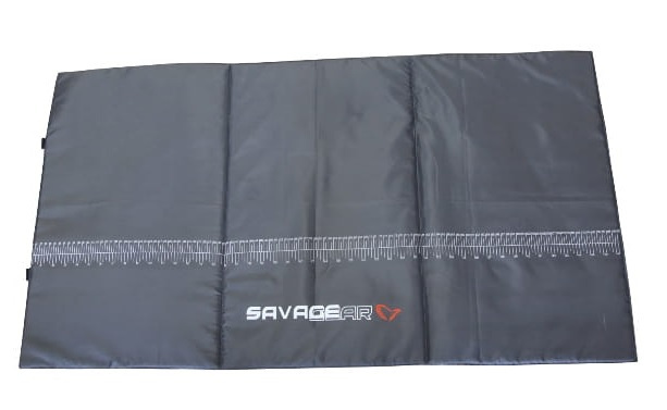 Savage Gear Mata do odhaczania ryb z miarką 120x65cm Savage Gear Mata do odhaczania ryb z miarką 120x65cm