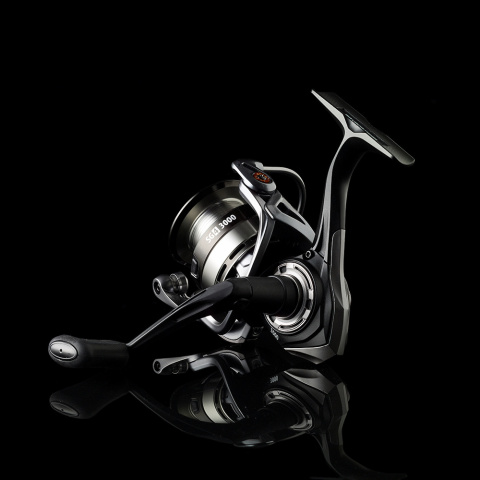 Savage Gear Kołowrotek SG4 3000 FD 8+1BB Savage Gear Kołowrotek SG4 3000 FD 8+1BB