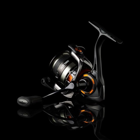 Savage Gear Kołowrotek SG6 2500 FD 8+1BB Savage Gear Kołowrotek SG6 2500 FD 8+1BB