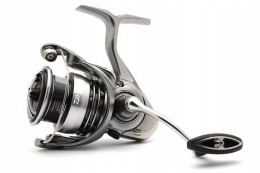 Kołowrotek Daiwa 23 Exceler LT 2500XH + Gratis