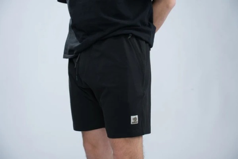 Nash Spodenki MAKE IT HAPPEN BADGE SHORTS Black Roz. L